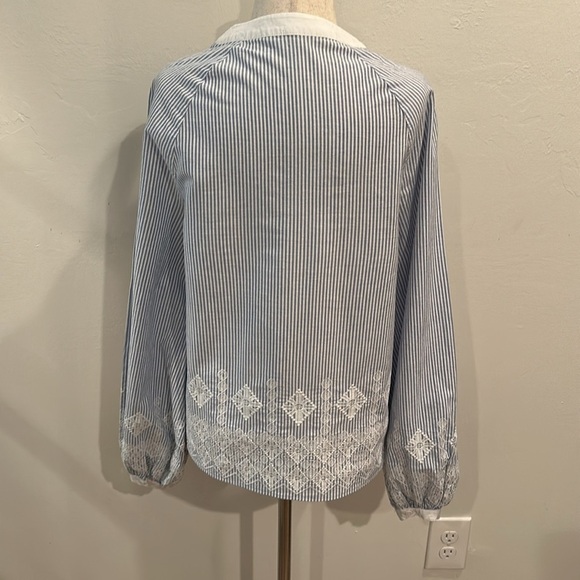 ENGLISH FACTORY BLUE WHITE STRIPED EMBROIDERED DETAILED BLOUSE SIZE SMALL - Picture 6 of 8